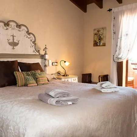 Alzina Villa: Tranquil Retreat With Pool Near Palma Villa Bunyola