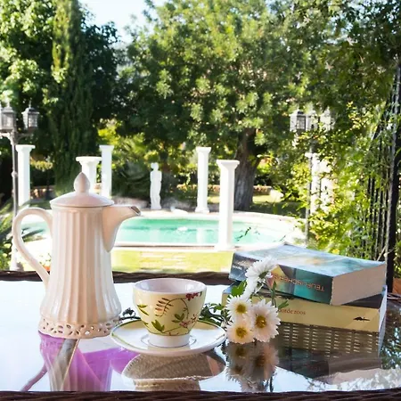 Villa Alzina Villa: Tranquil Retreat With Pool Near Palma