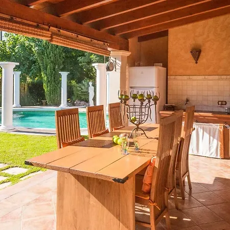 Alzina Villa: Tranquil Retreat With Pool Near Palma Villa Bunyola