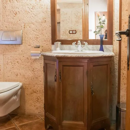 Alzina Villa: Tranquil Retreat With Pool Near Palma Bunyola
