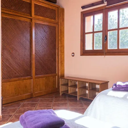 Villa Alzina Villa: Tranquil Retreat With Pool Near Palma Bunyola