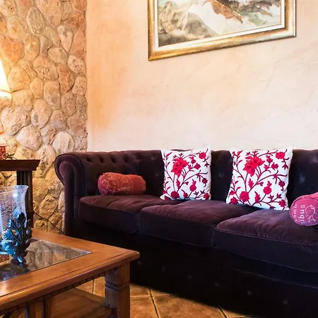 Alzina Villa: Tranquil Retreat With Pool Near Palma Bunyola