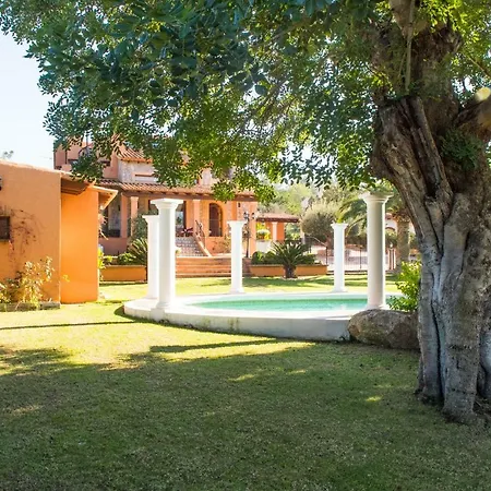 Villa Alzina Villa: Tranquil Retreat With Pool Near Palma